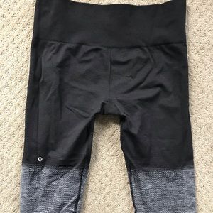 LuLuLemon size 10 ombré cropped pants